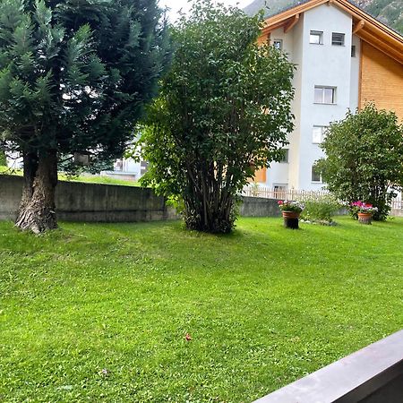 Modern Taesch Apartment With Free Parking Exterior foto