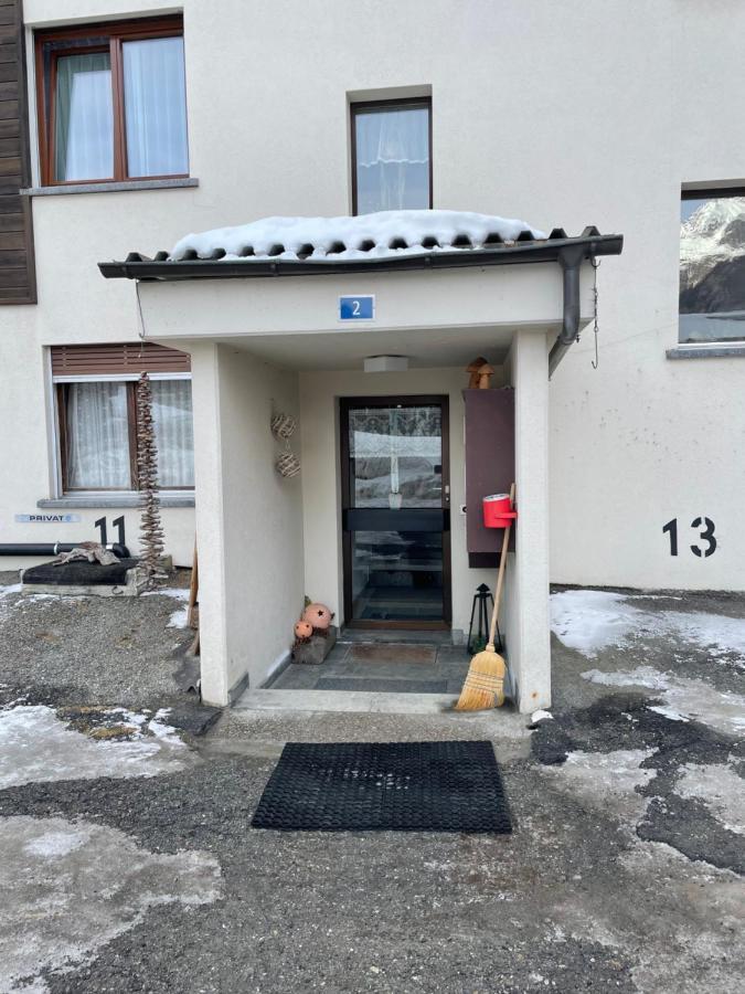 Modern Taesch Apartment With Free Parking Exterior foto