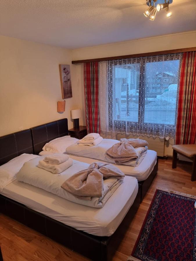 Modern Taesch Apartment With Free Parking Exterior foto